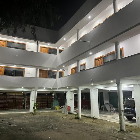 Anand Beach Guesthouse By Moonrocks Mahabalipuram Exterior foto