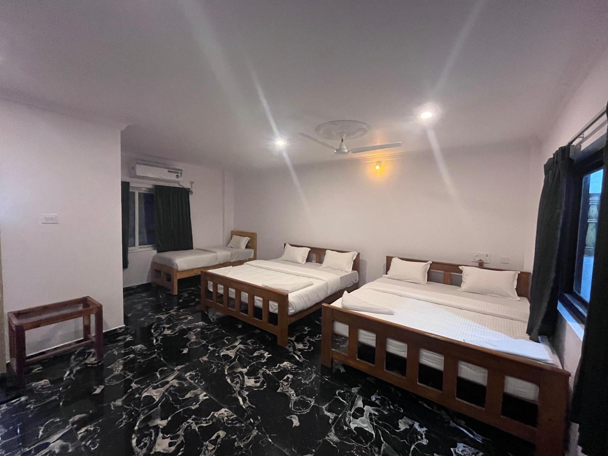 Anand Beach Guesthouse By Moonrocks Mahabalipuram Exterior foto